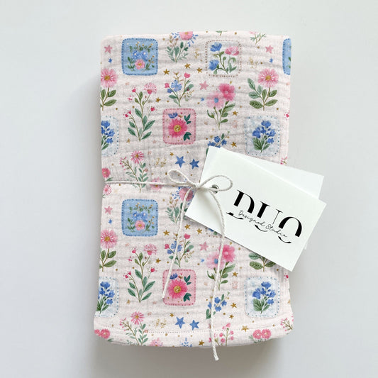 4th July Pink Floral Patchwork Digital Seamless Pattern