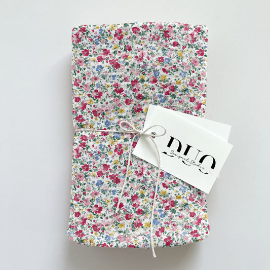 Bianca Ditsy Floral Digital Seamless Pattern