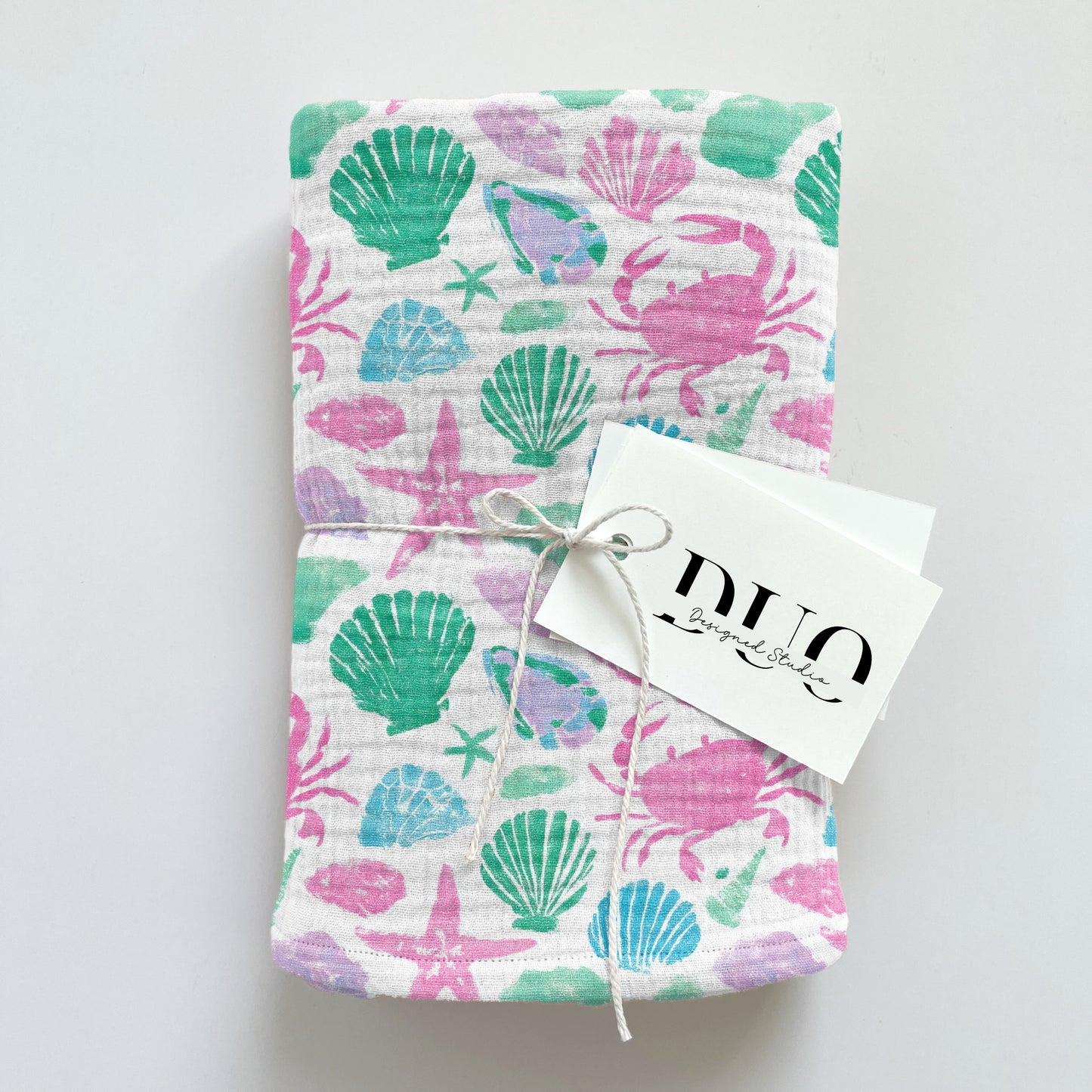 Bright Rockpool Finds Digital Seamless Pattern
