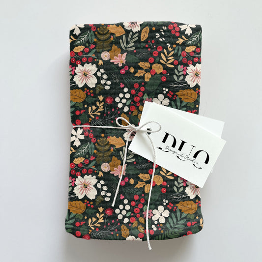 Christmas Floral Berries Digital Seamless Pattern