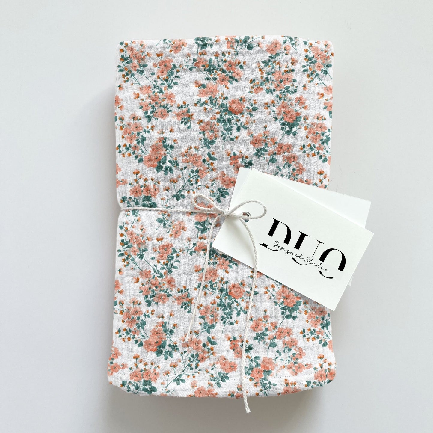 Coral Green Bouquets Digital Seamless Pattern