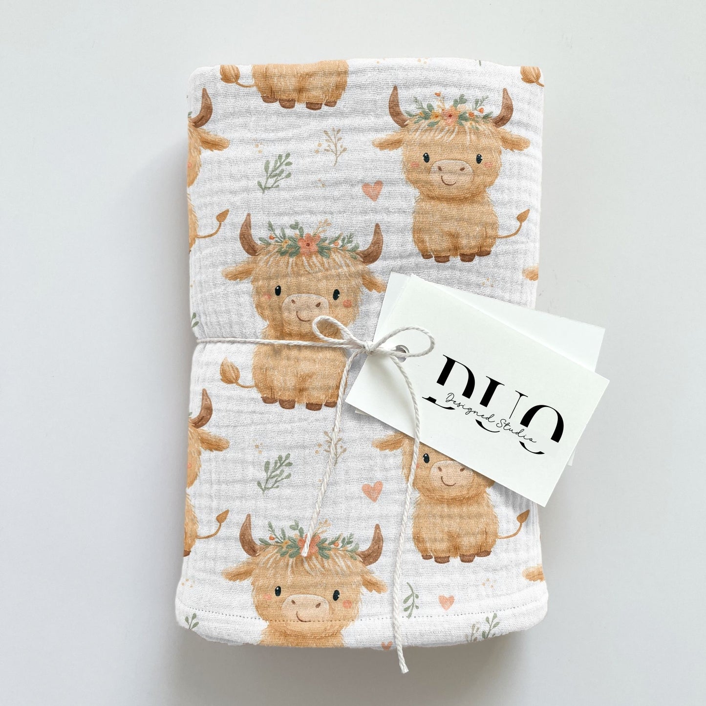 Cute Flowers Highland Cows Digital Seamless Pattern