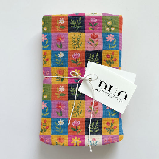 Cute Floral Patchwork Digital Seamless Pattern
