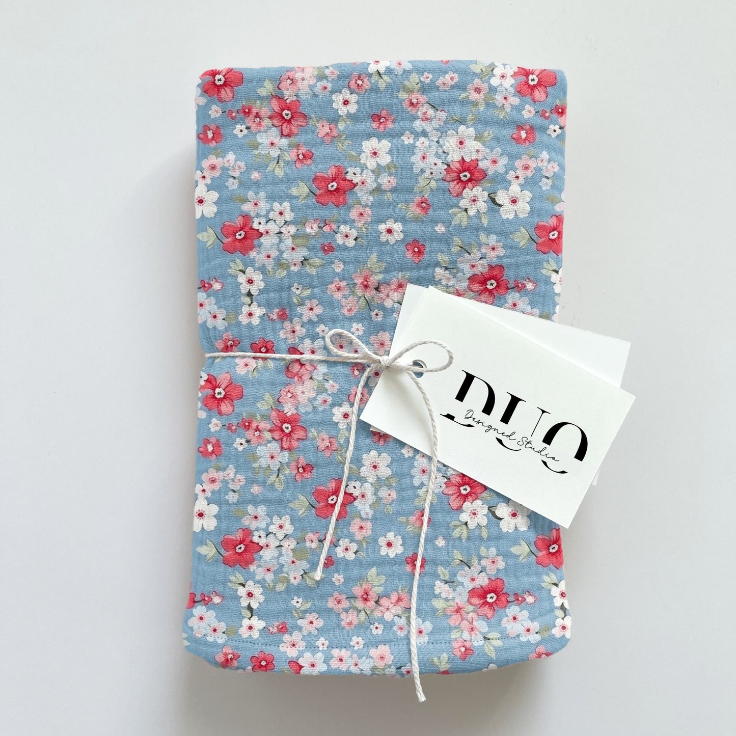 Dainty Ditsy Floral Digital Seamless Pattern