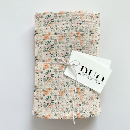 Dainty Peach Floral Digital Seamless Pattern