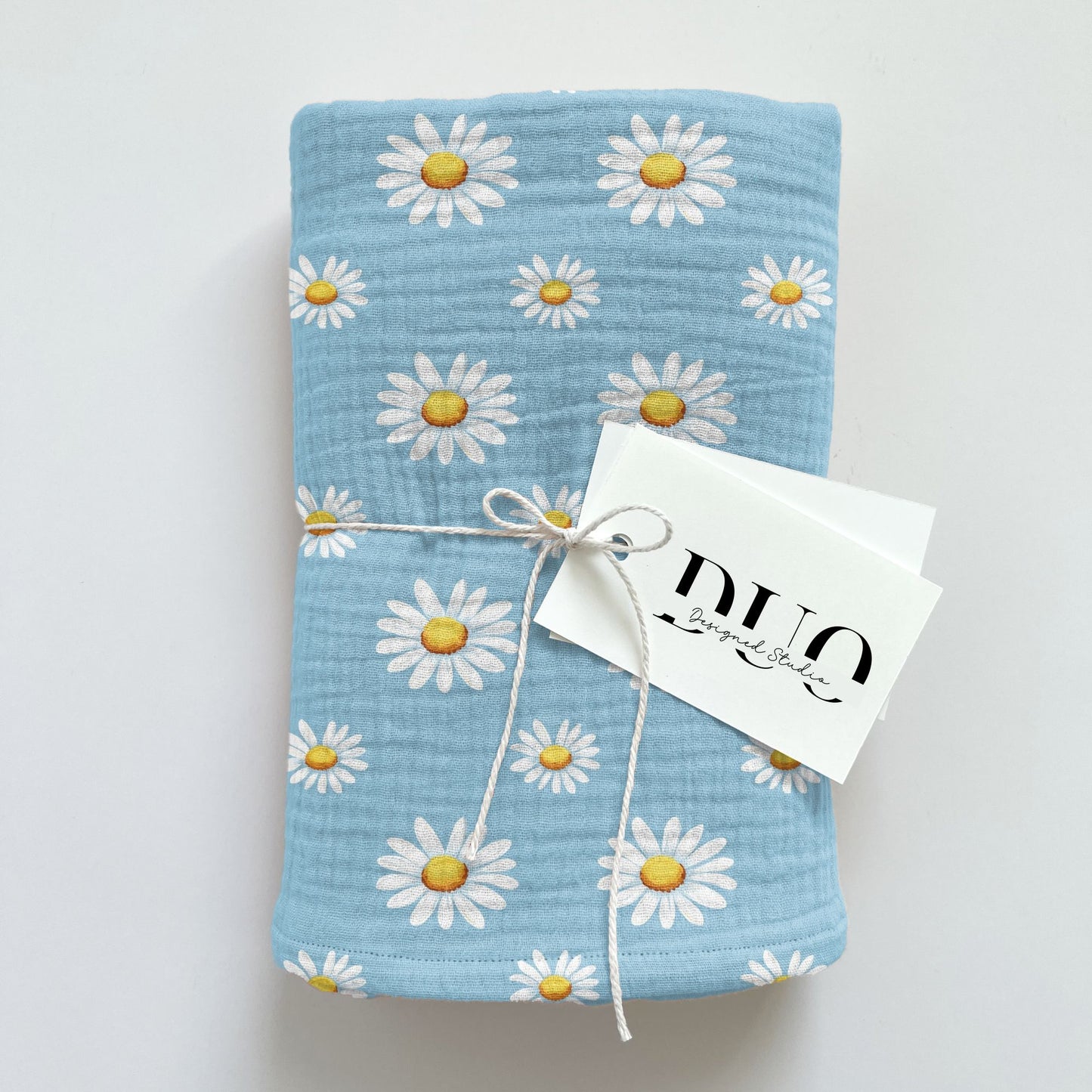Daisies on Blue Digital Seamless Pattern