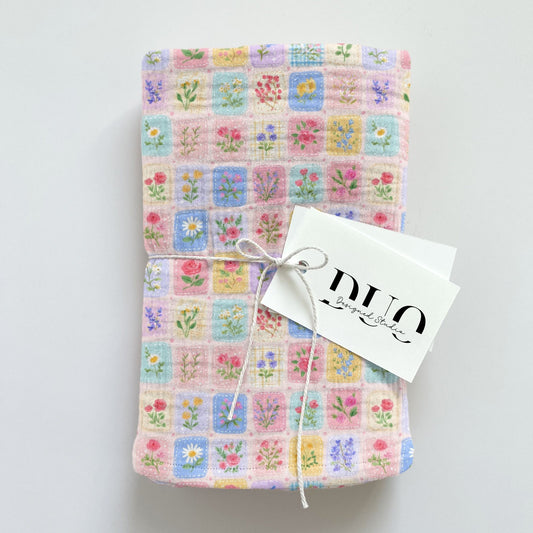 Delicate Pink Patchwork Digital Seamless Pattern