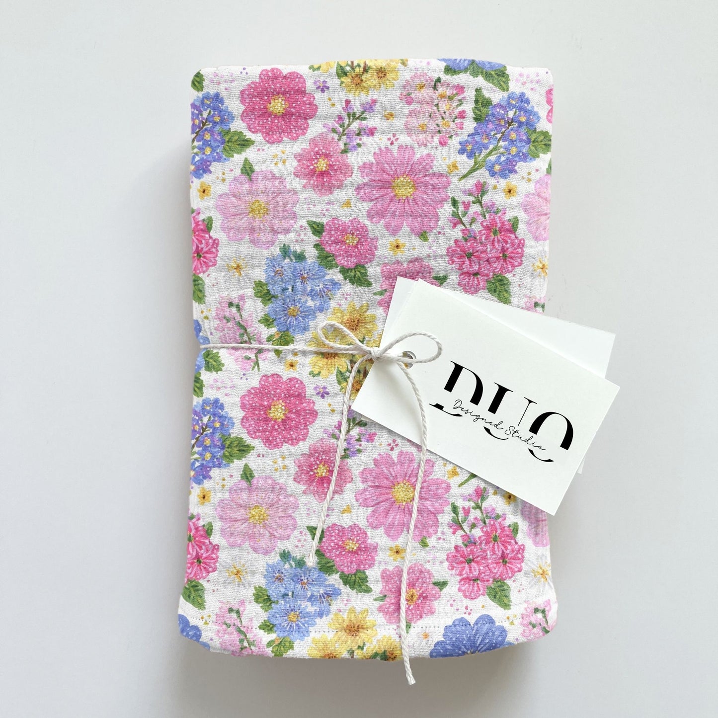 Ditsy Floral Bunches Digital Seamless Pattern