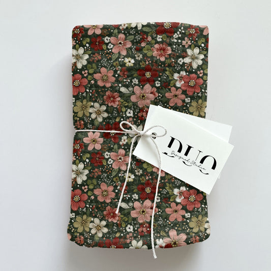 Festive Retro Floral Digital Seamless Pattern