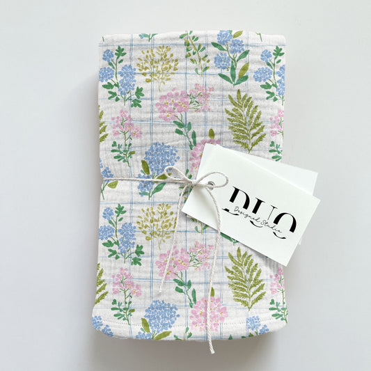 Floral Bunch Plaid Digital Seamless Pattern