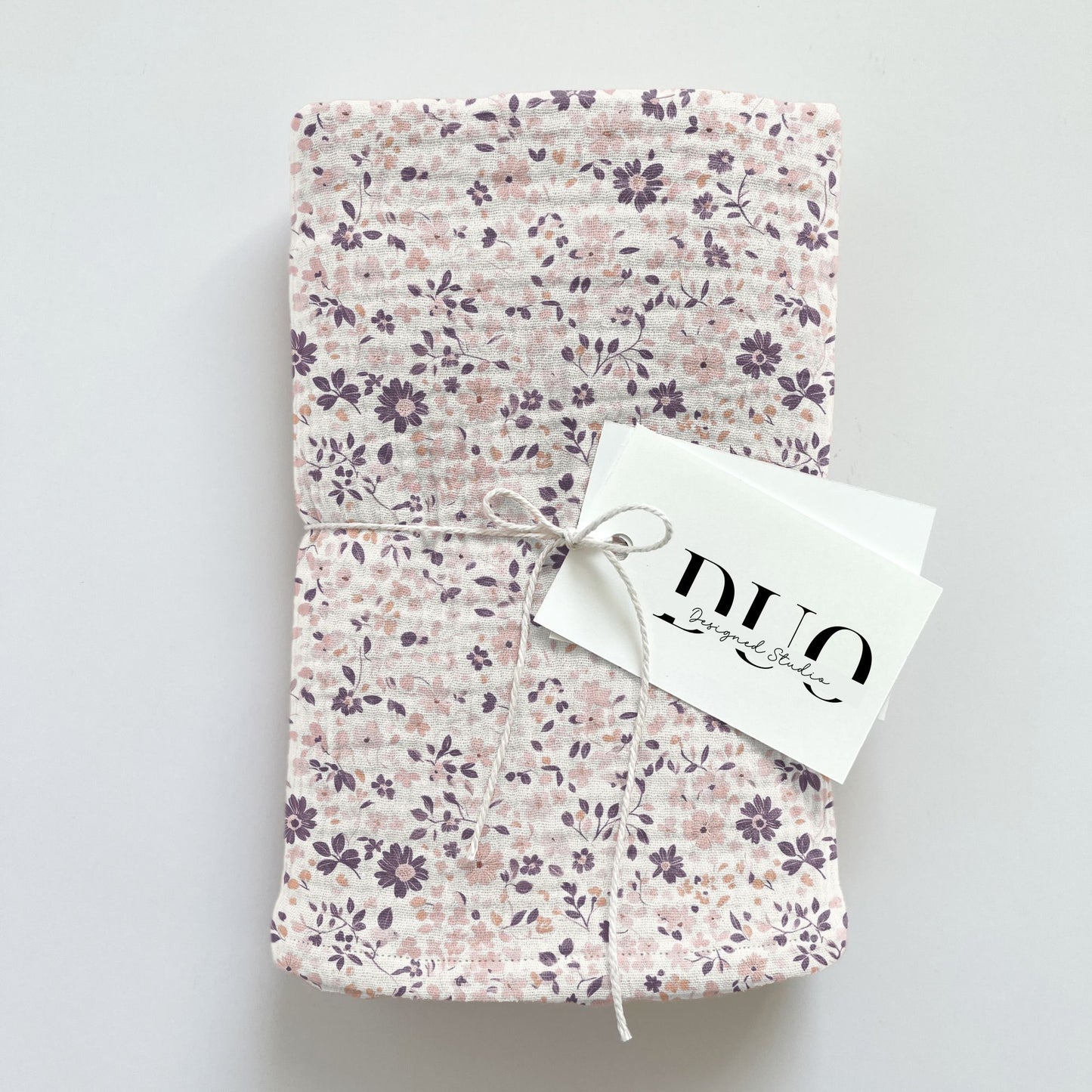 Mauve Ditsy Floral Digital Seamless Pattern