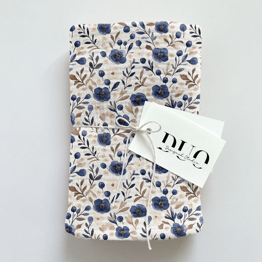 Navy Cream Blooms Digital Seamless Pattern