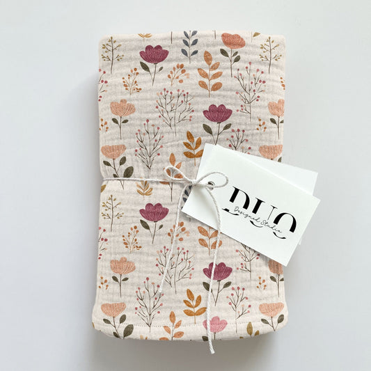 Neutral Autumn Flowers Digital Seamless Pattern