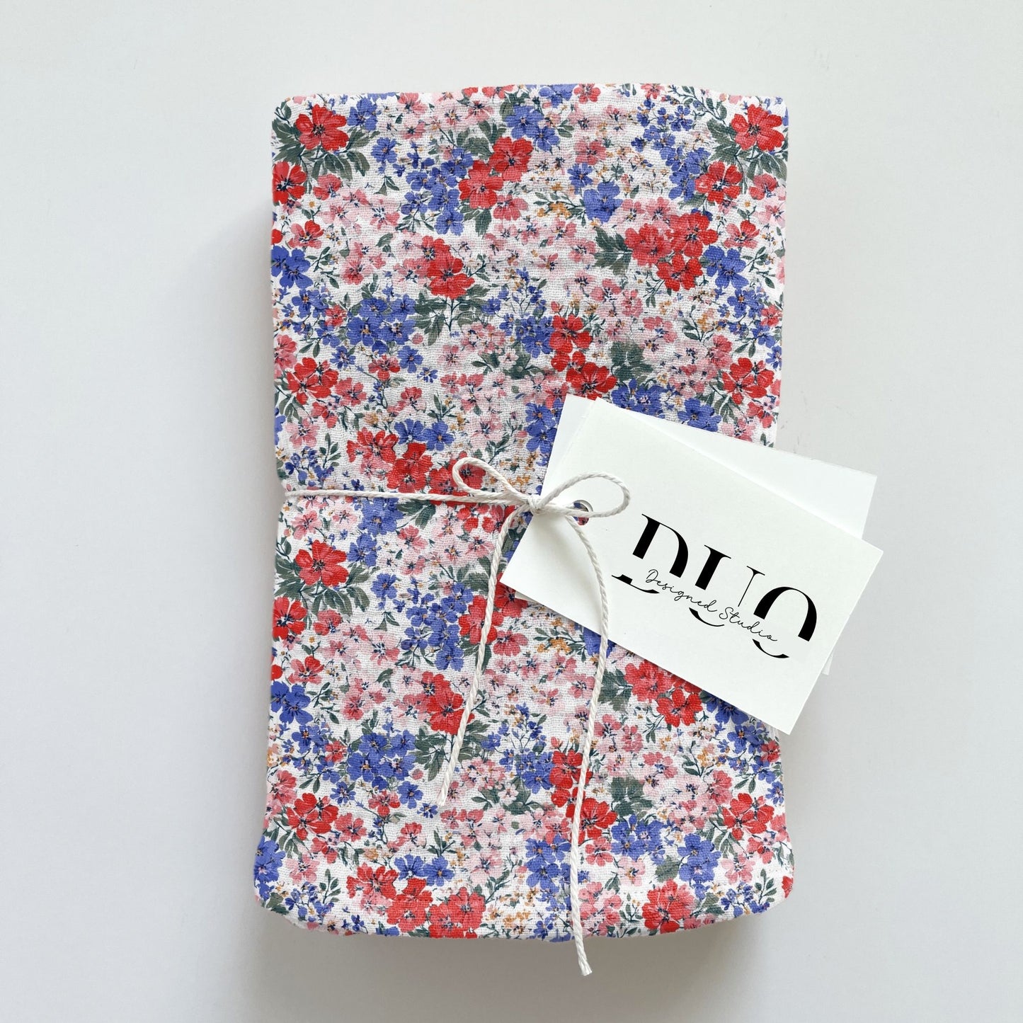 Patriotic Ditsy Floral Digital Seamless Pattern