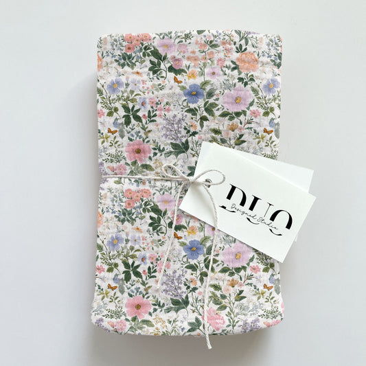 Penelope Ditsy Floral Digital Seamless Pattern