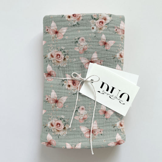 Pink Pretty Butterflies Digital Seamless Pattern