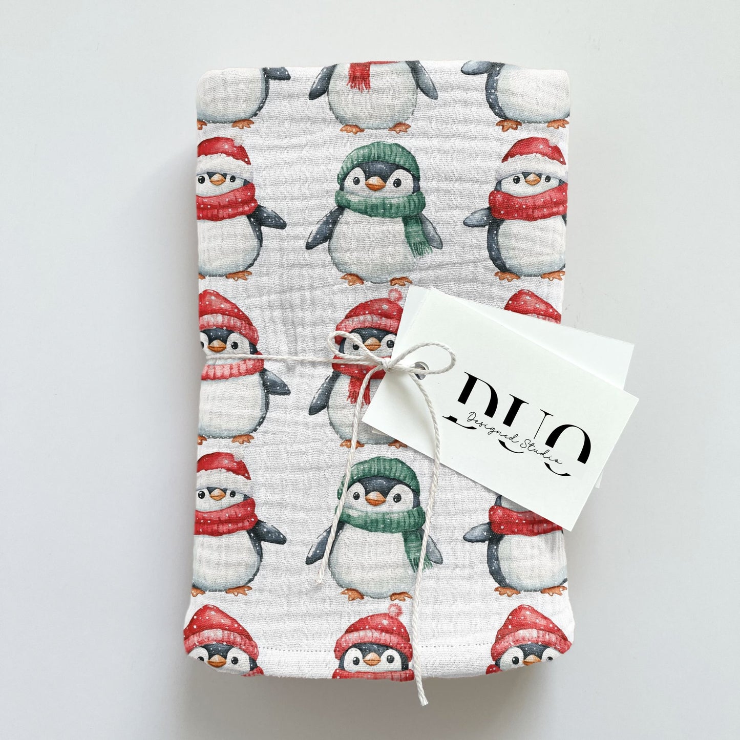 Red & Green Penguins Digital Seamless Pattern