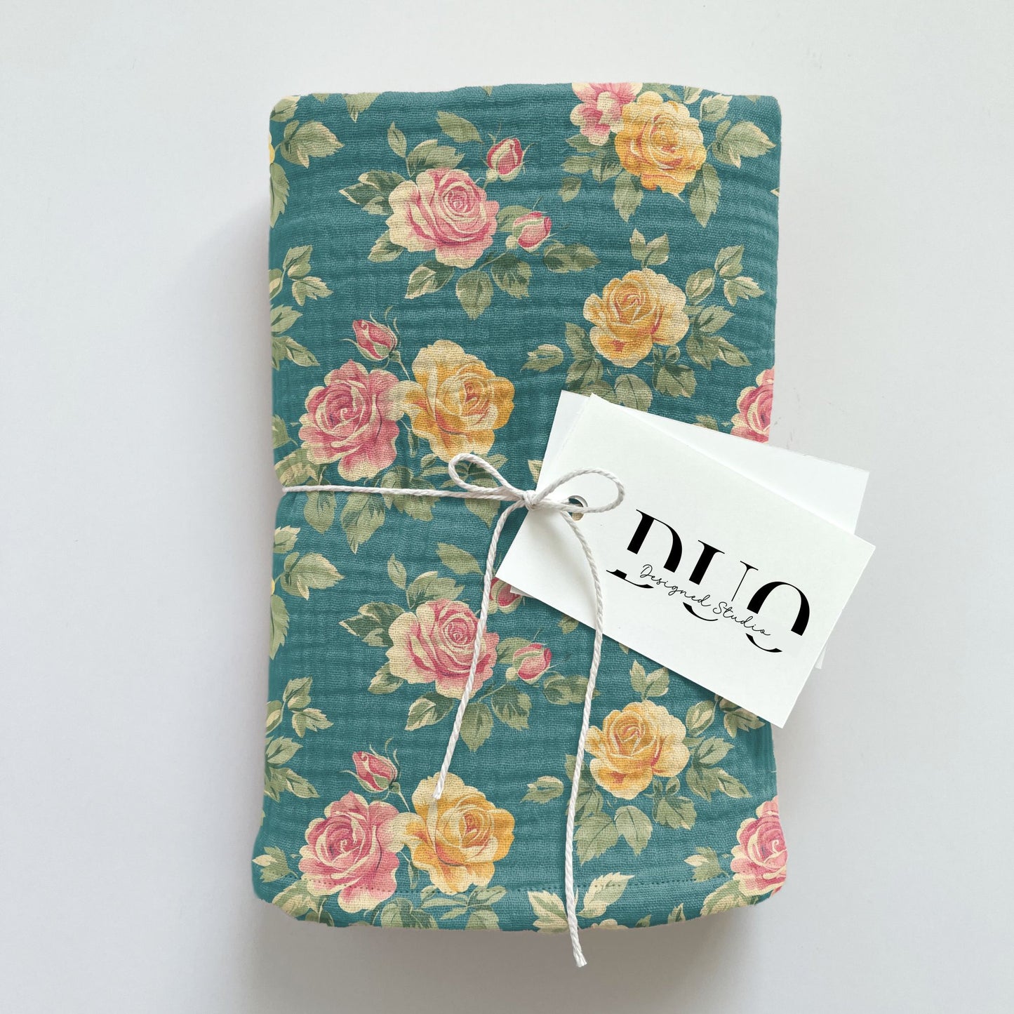Roses on Teal Digital Seamless Pattern