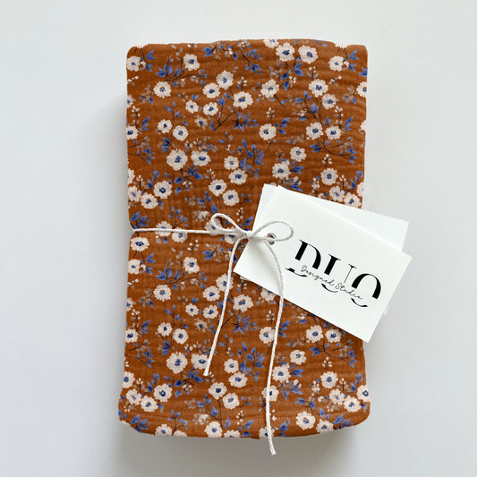Rusty Ditsy Floral Digital Seamless Pattern