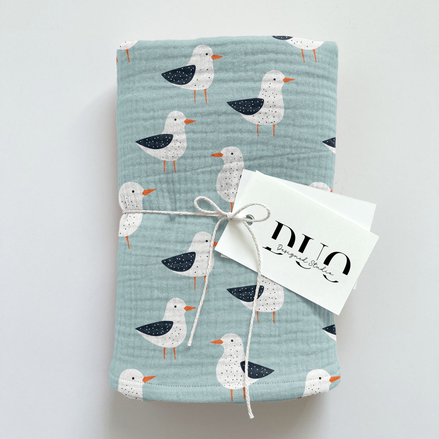 Dotty Seagulls Digital Seamless Pattern