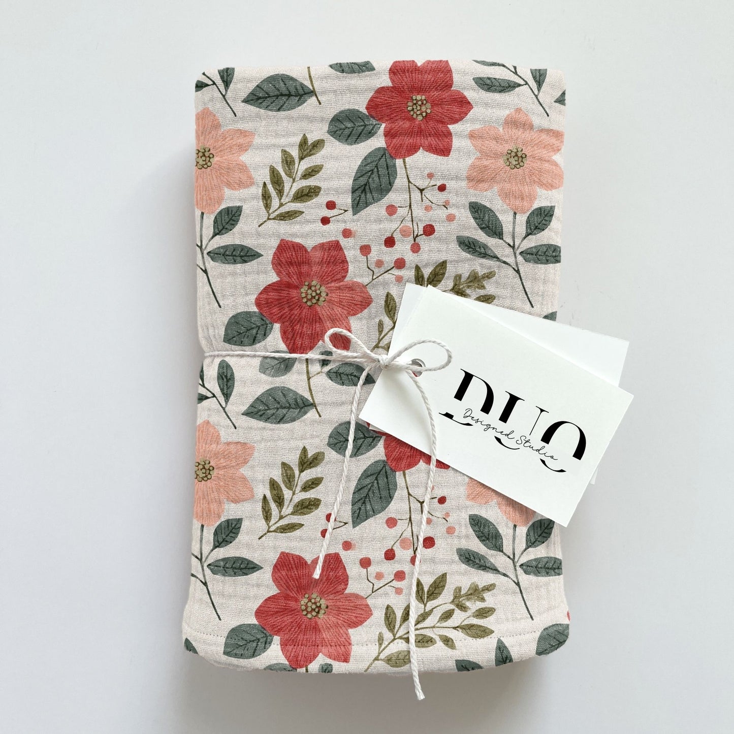 Simple Christmas Flowers Digital Seamless Pattern