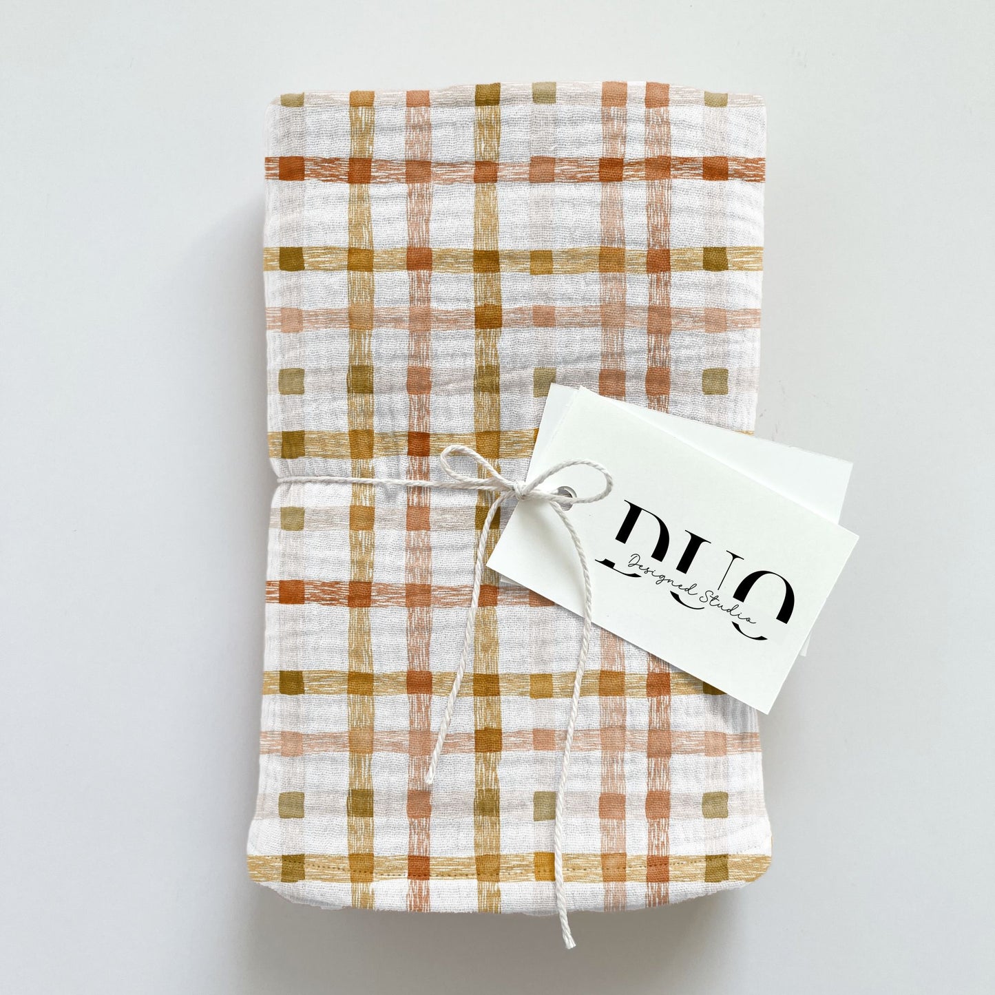 Sketched Gingham Plaid Digital Seamless Pattern