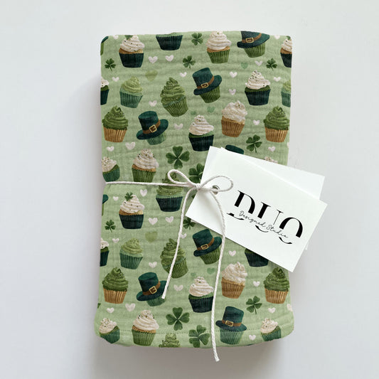 St Patrick's Day Cupcakes Digital Seamless Pattern