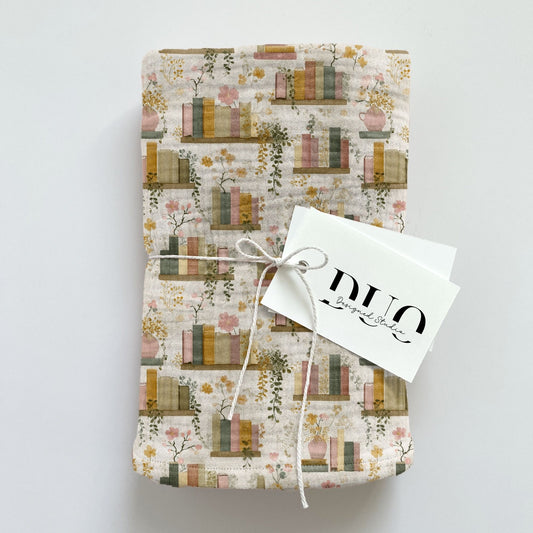 Vintage Floral Shelves Digital Seamless Pattern