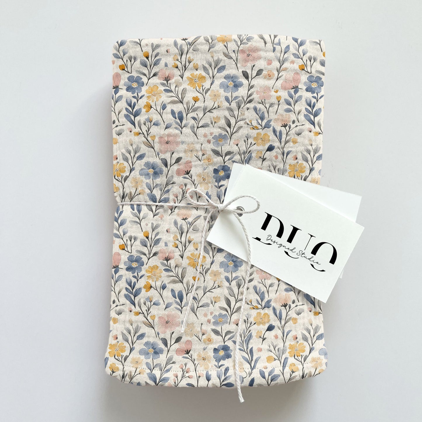 Beautiful Flowers Digital Seamless Pattern