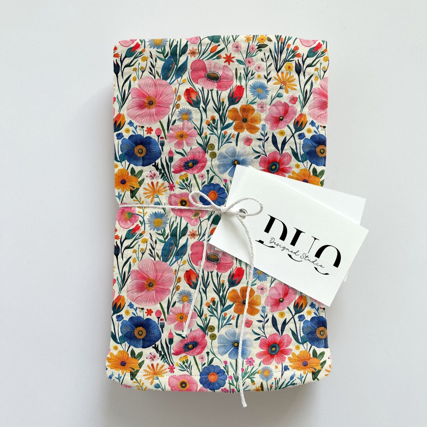 Bold Modern Floral Digital Seamless Pattern
