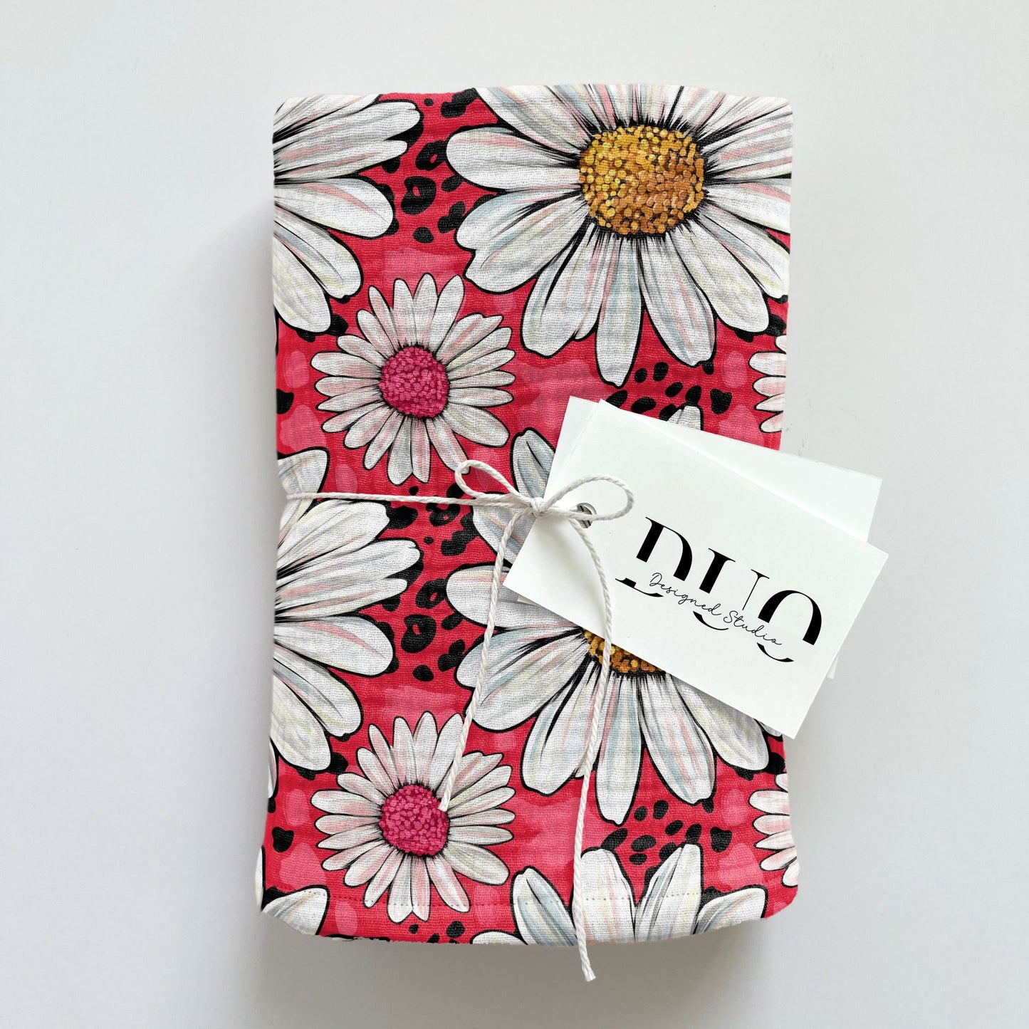 Bright Daisies Digital Seamless Pattern