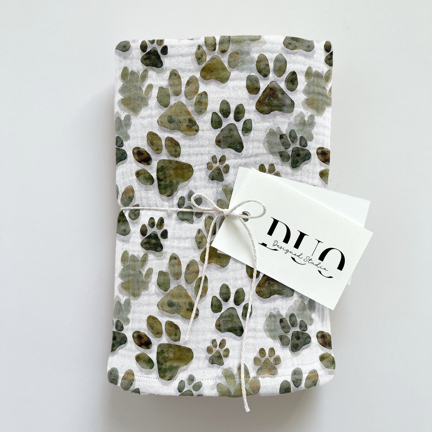 Camo Paws Digital Seamless Pattern