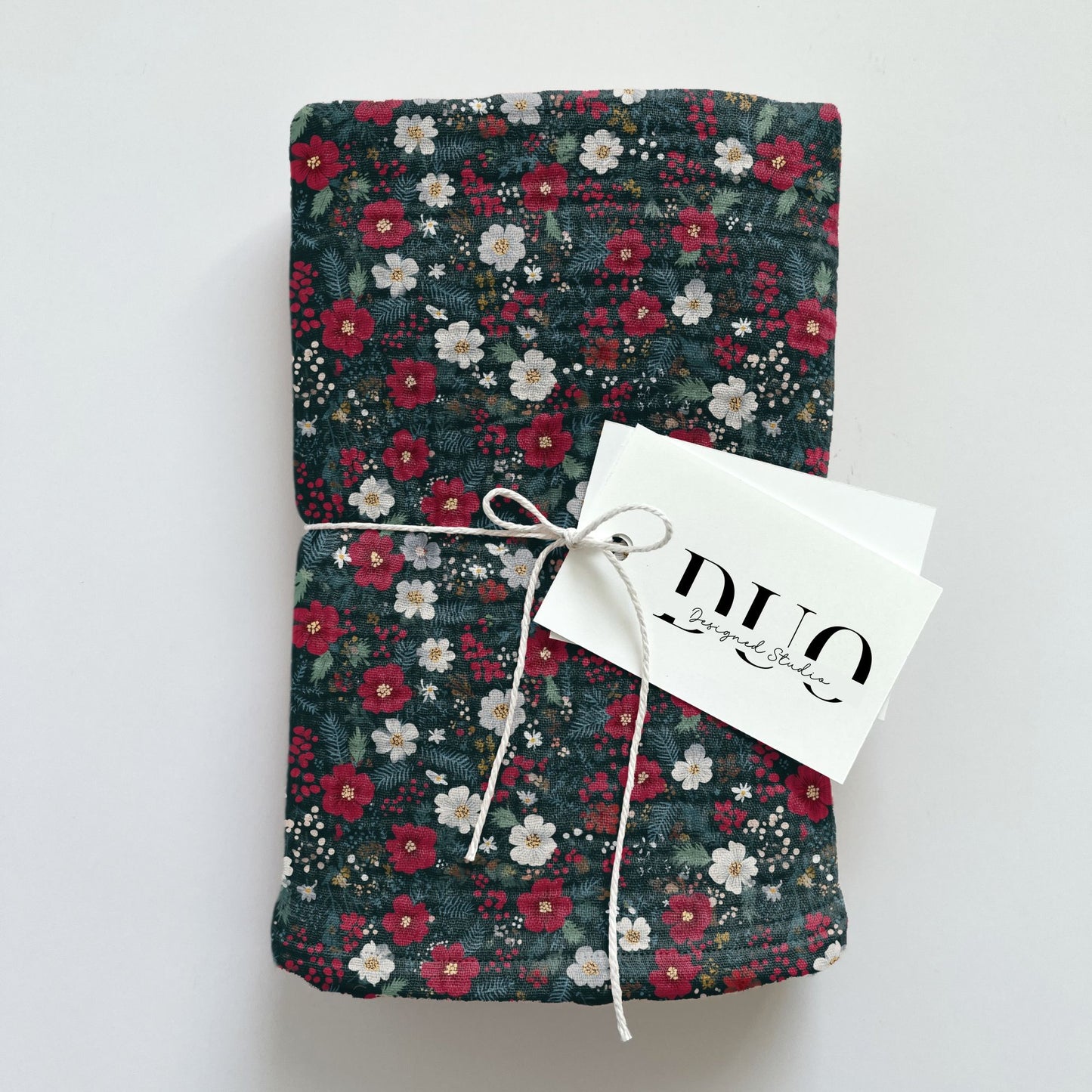Christmas Red White Blue Floral Digital Seamless Pattern