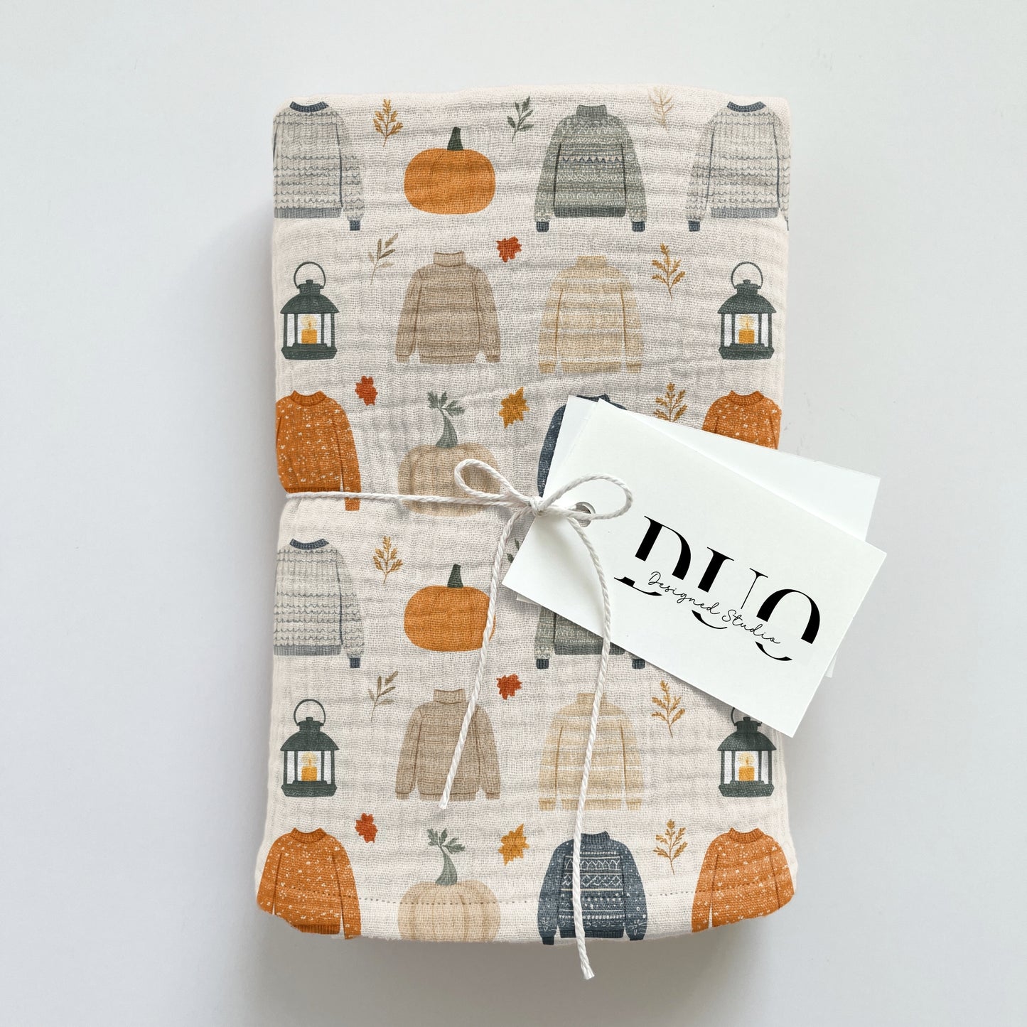 Cosy Sweaters & Pumpkins Digital Seamless Pattern