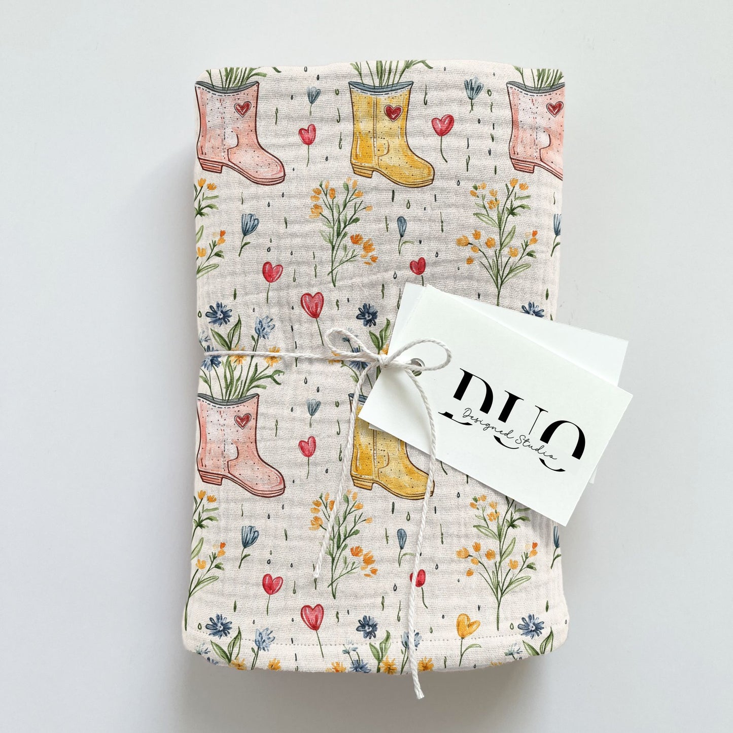 Cream Floral Wellies Digital Seamless Pattern