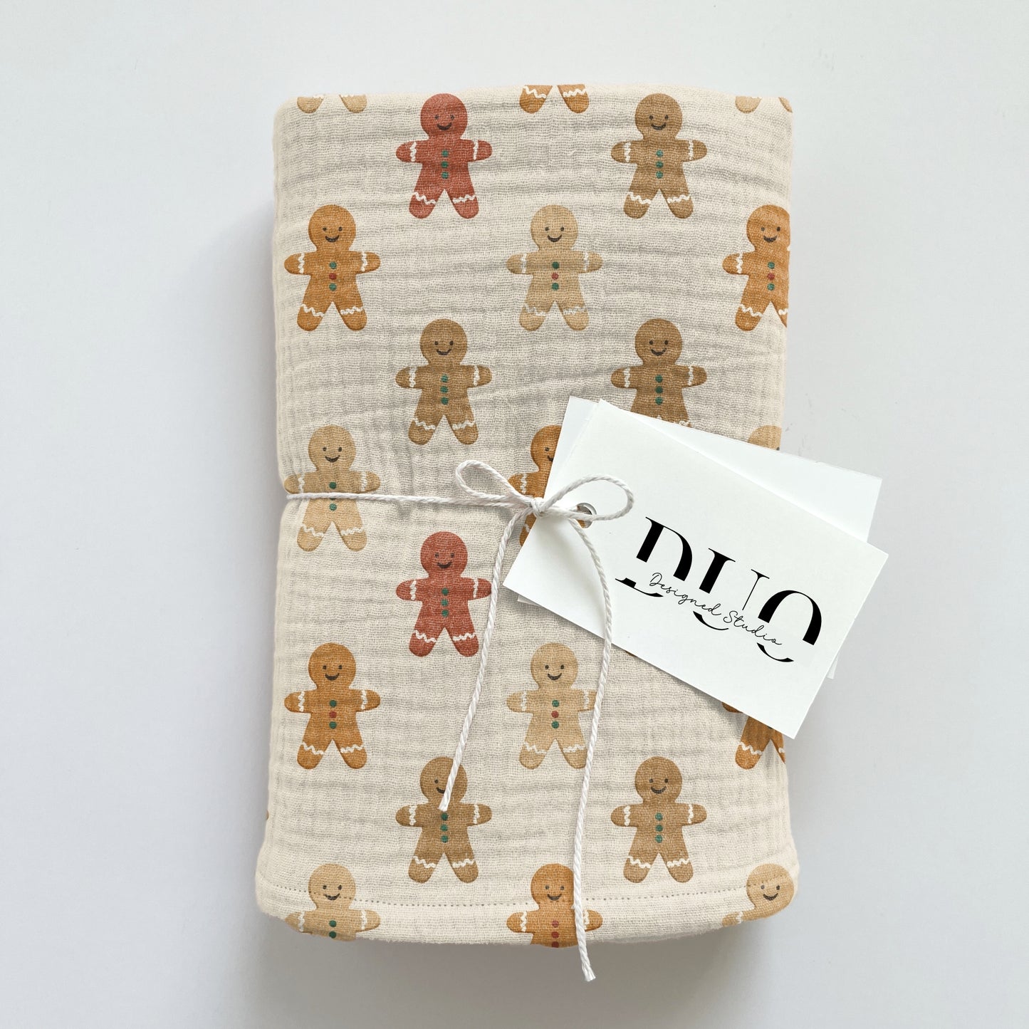 Cute Gingerbread Men Digital Seamless Pattern