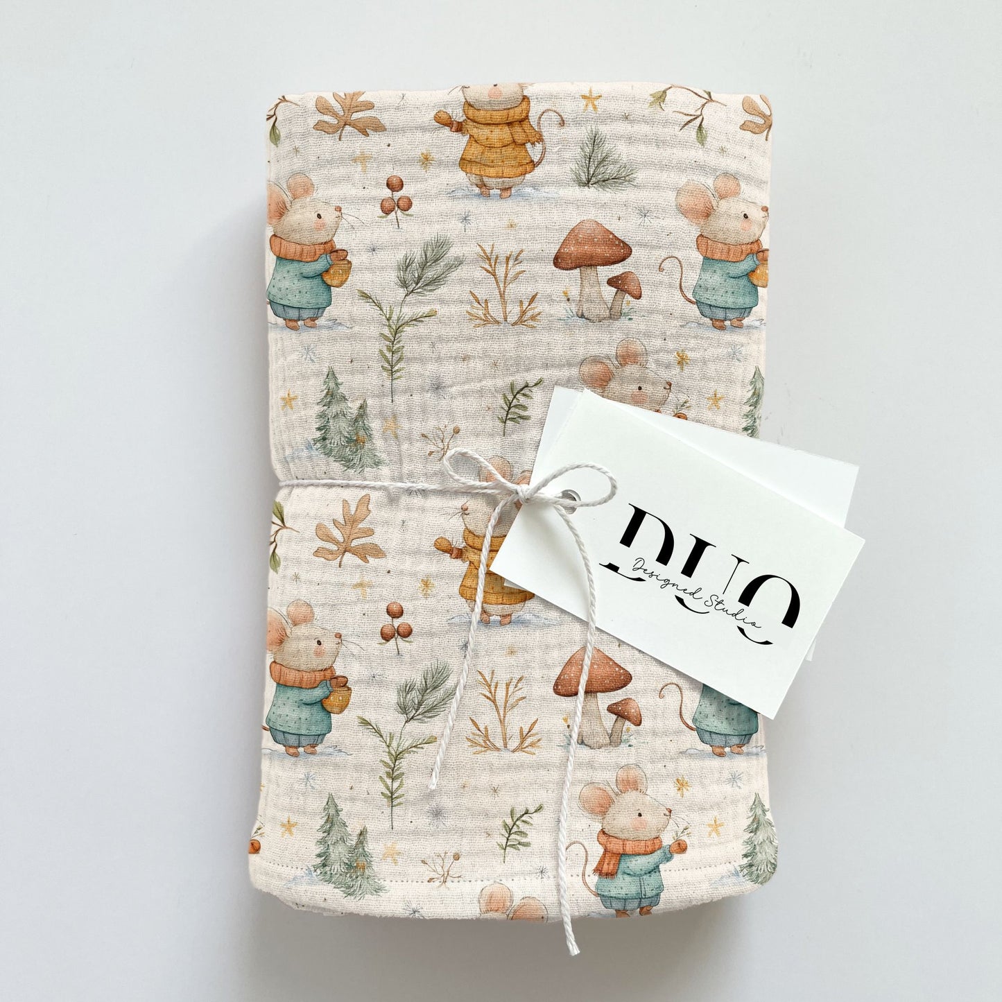 Cute Autumn Mice Digital Seamless Pattern