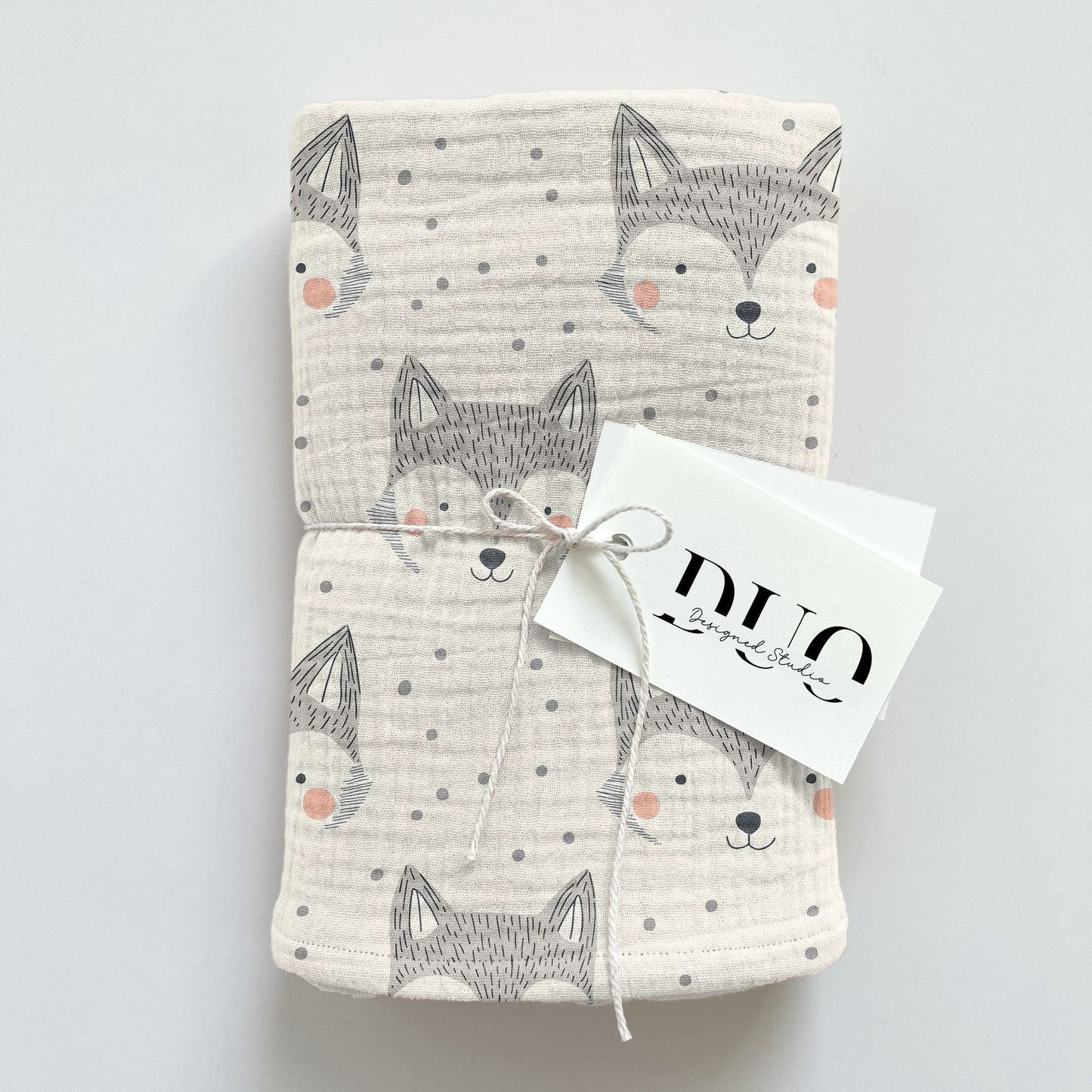 Cute Wolf Faces Digital Seamless Pattern