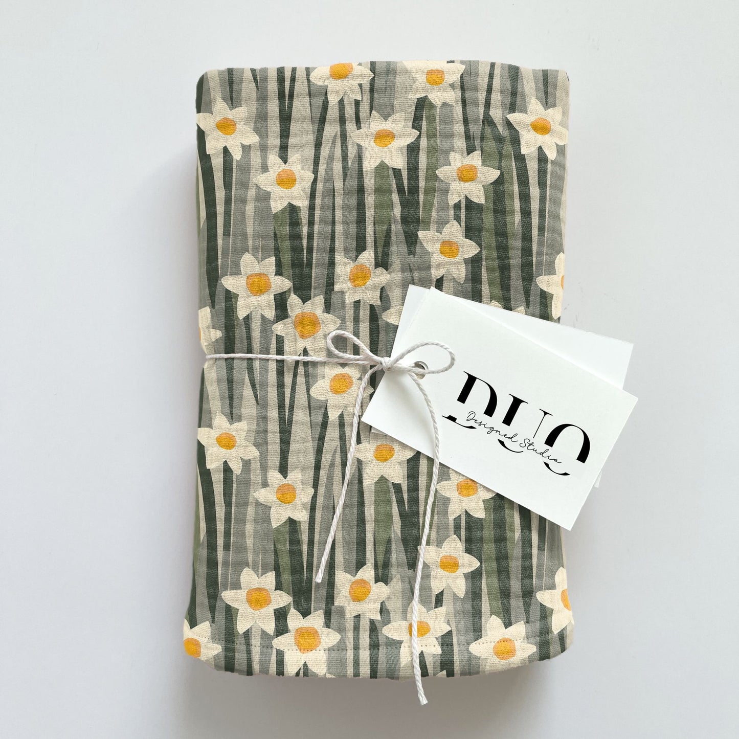 Daffodil Garden Digital Seamless Pattern