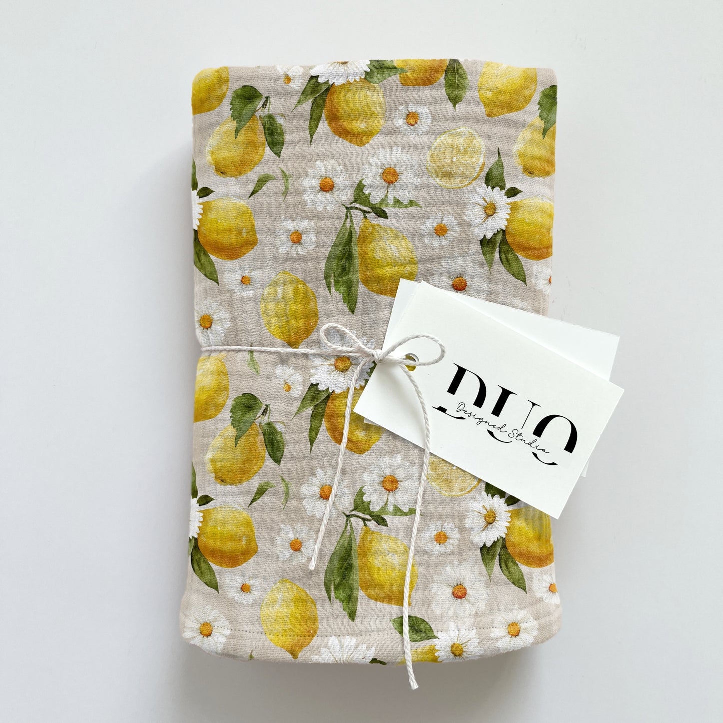 Daisy Lemons Digital Seamless Pattern