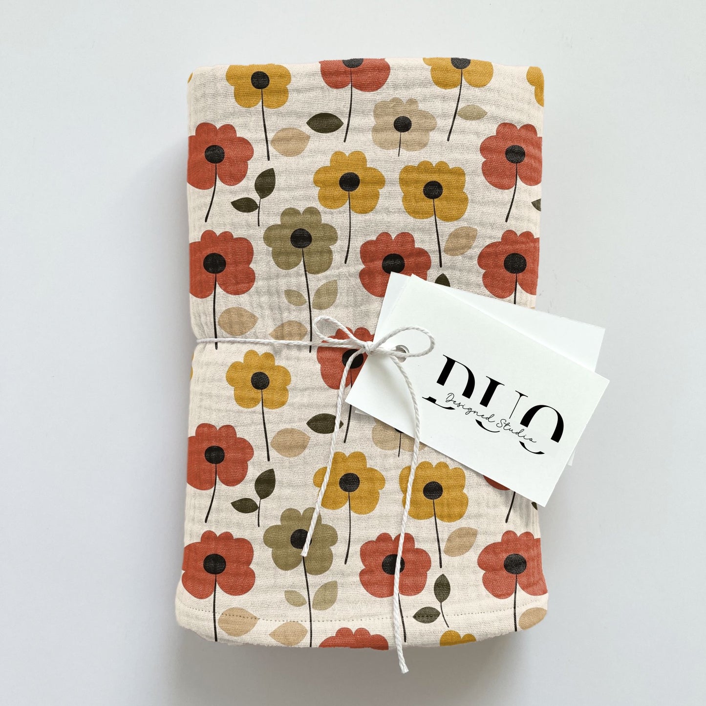 Earthy Retro Flowers Digital Seamless Pattern