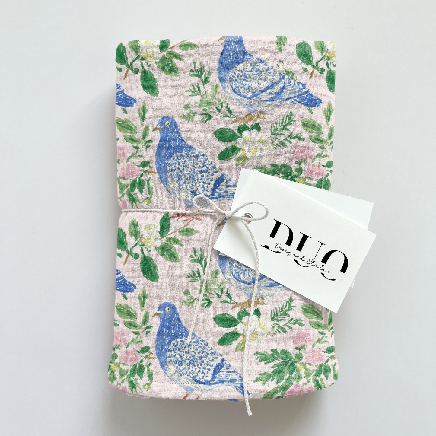 Floral Pigeons Digital Seamless Pattern