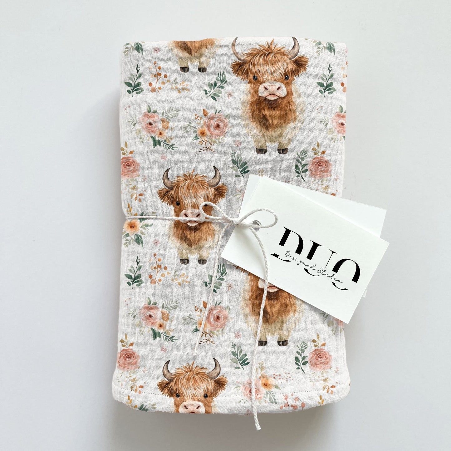 Floral Watercolour Highland Cow Digital Seamless Pattern
