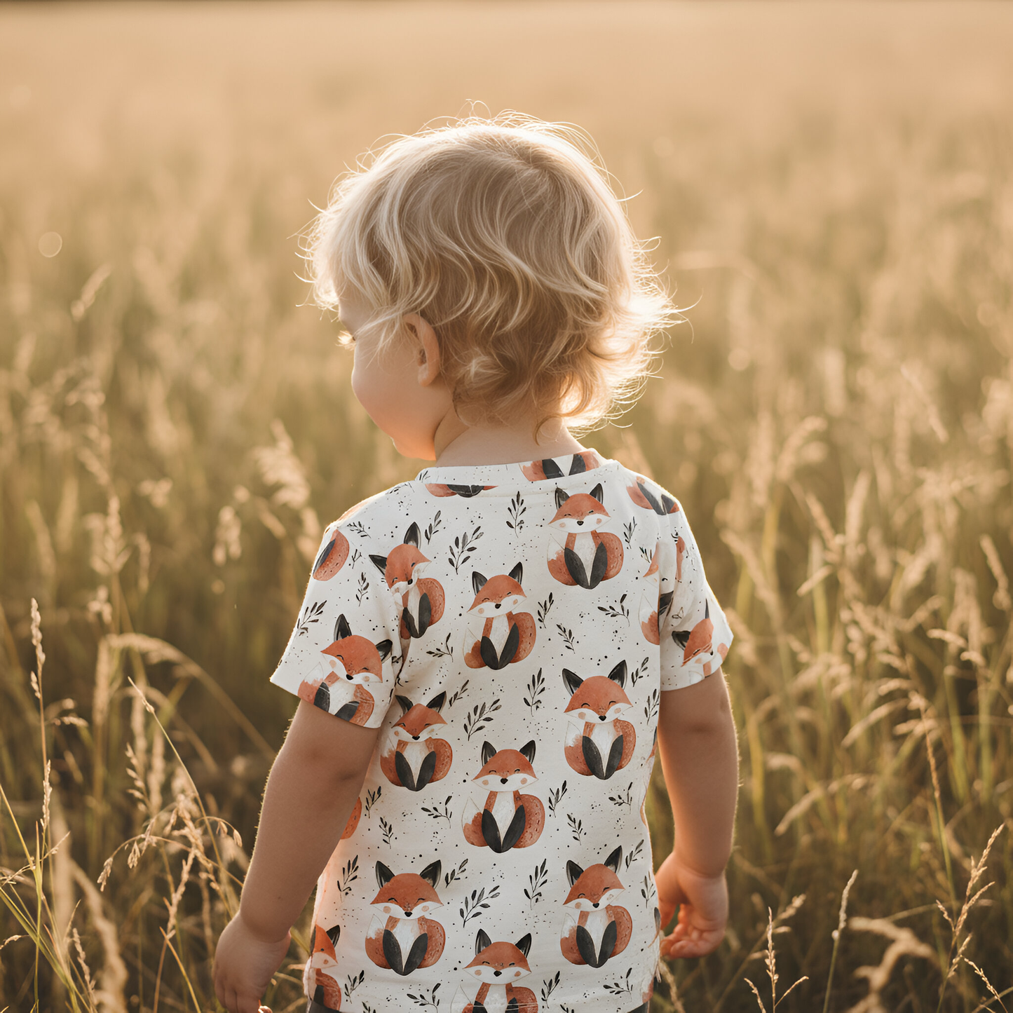 Foxy Foxes Digital Seamless Pattern