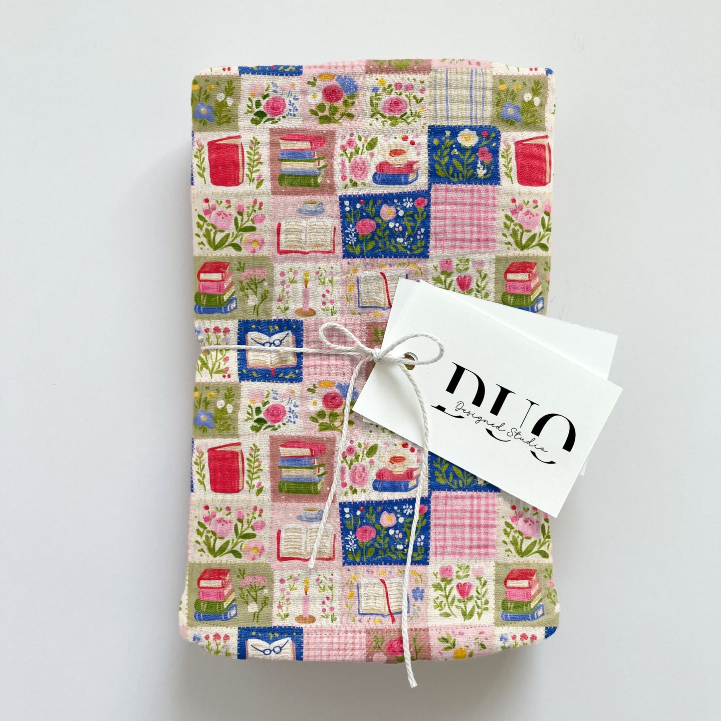 Gingham Book Patchwork Digital Seamless Pattern