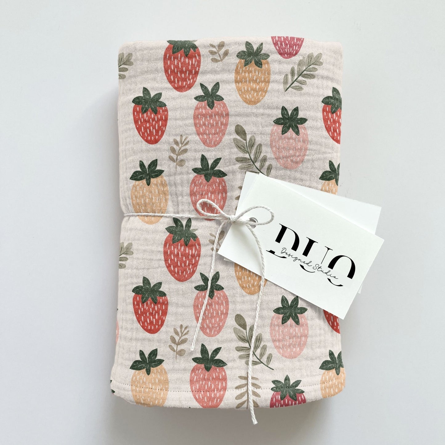 Neutral Strawberries Digital Seamless Pattern