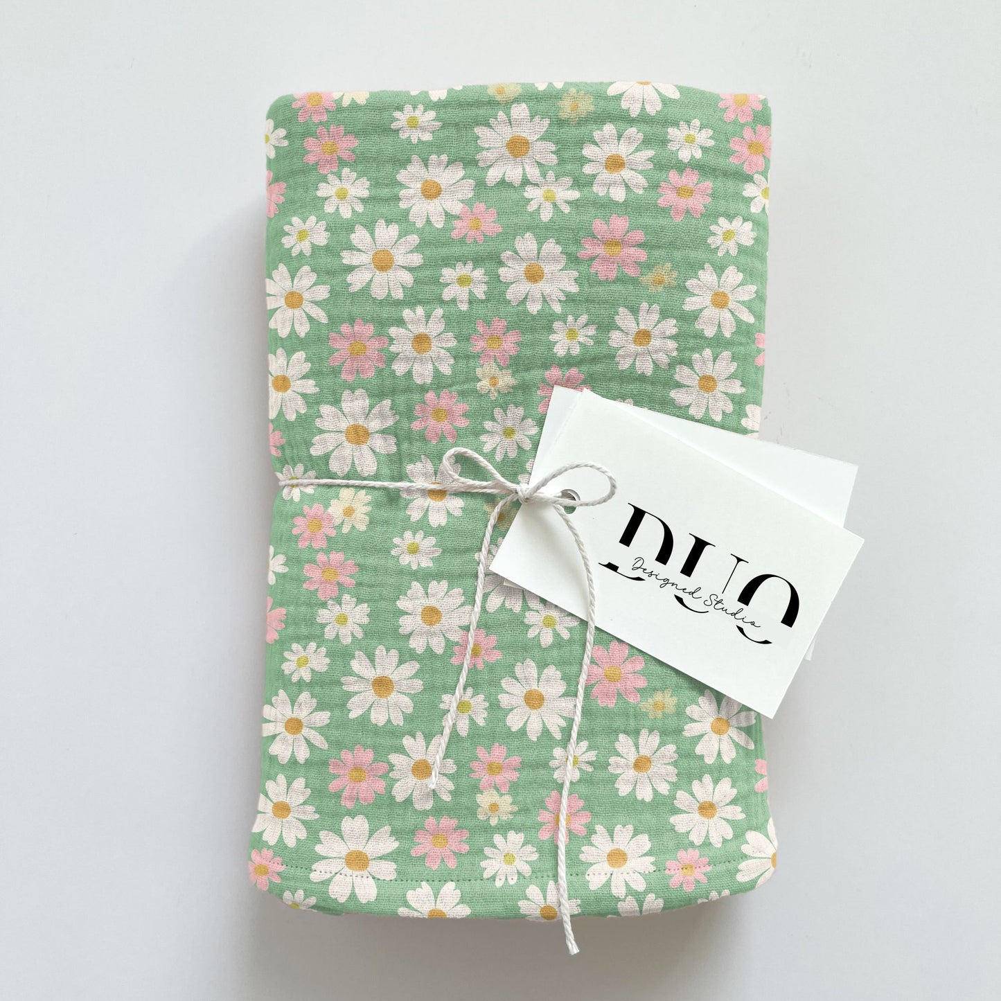 Pink Green Daisies Digital Seamless Pattern