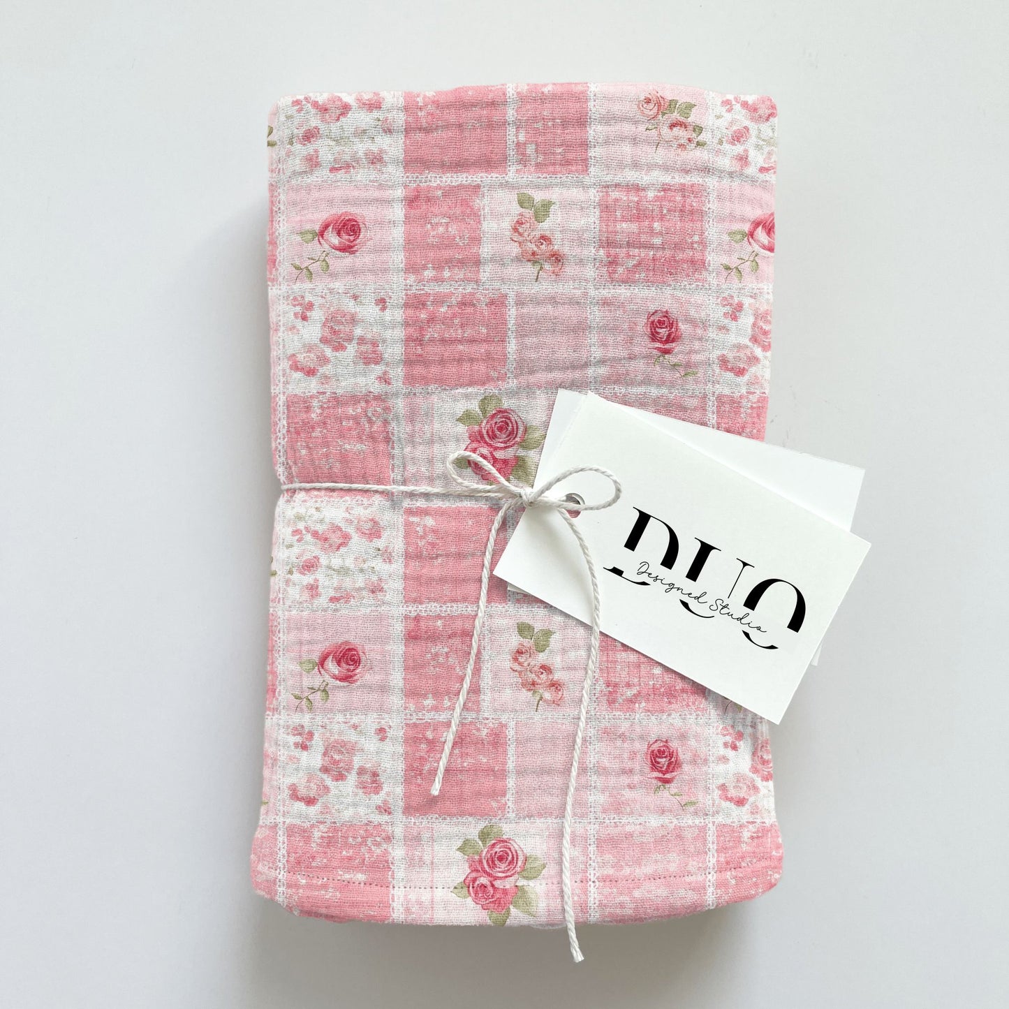 Pink Patchwork Quilt Digital Seamless Pattern