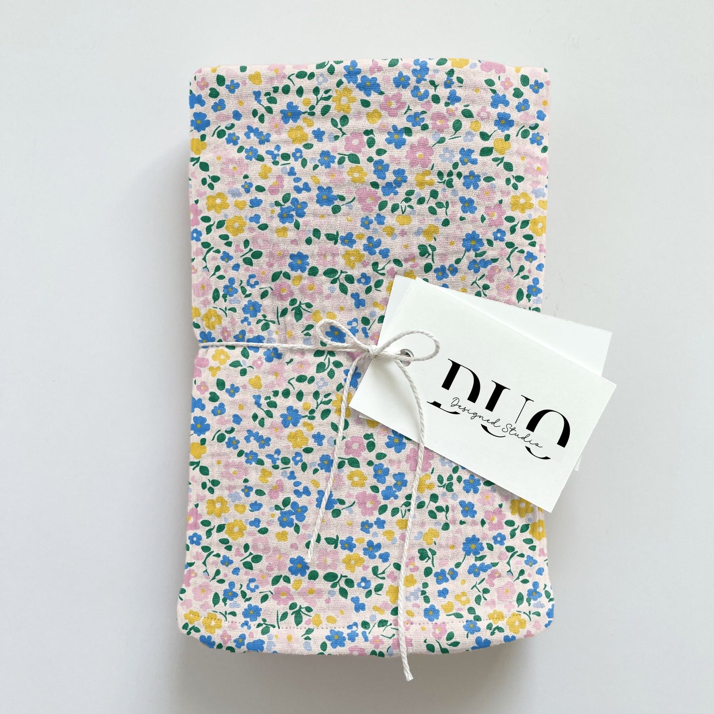 Pink & Blue Ditsy Floral Digital Seamless Pattern