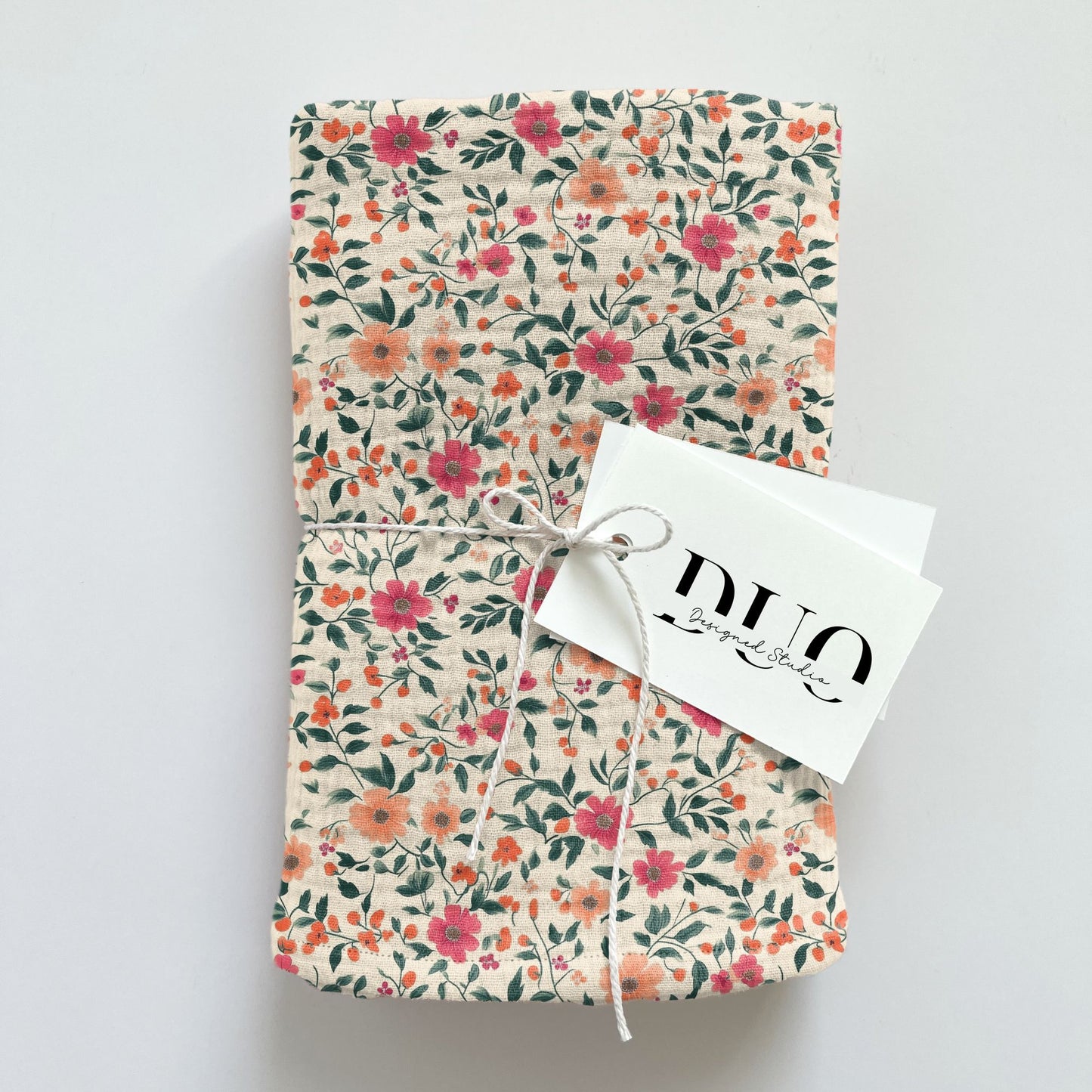 Ditsy Pink & Peach Floral Digital Seamless Pattern